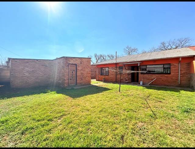 2 BEDROOM HOUSE FOR SALE IN VANDERBIJLPARK CW 6